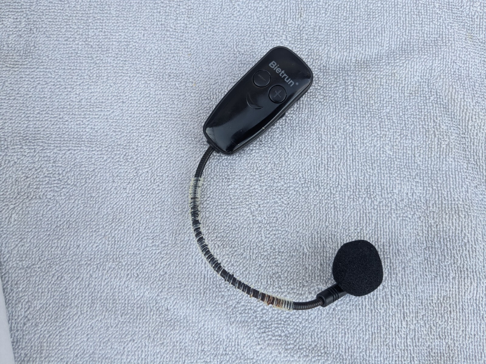 Bietrun WXM01 UHF Wireless Microphone Headset