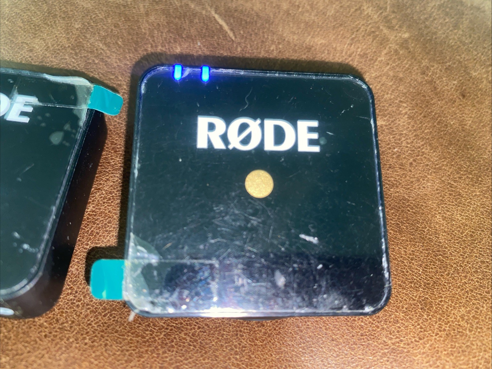 Rode Wireless GO Microphone and Receiver System, Compact Lightweight, Black