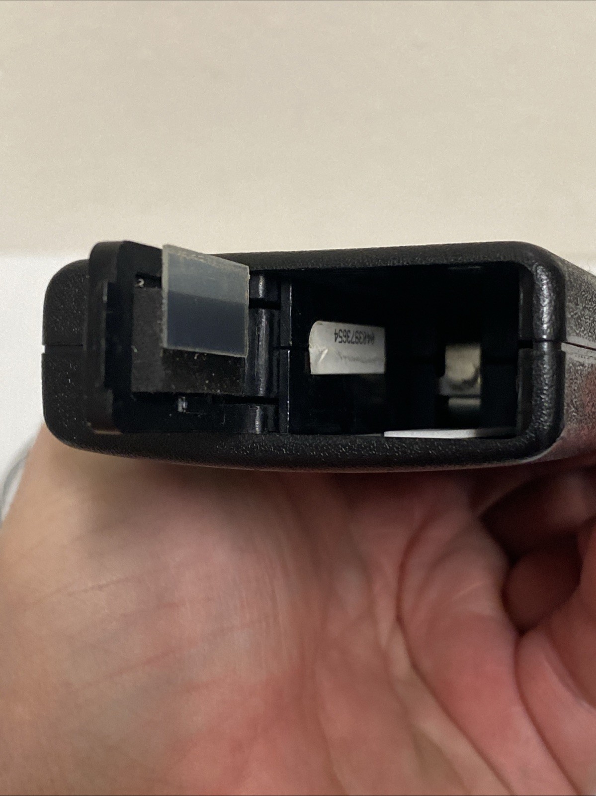 Shure T1 Guitarist Transmitter Unit – CV Frequency (208.200 MHz) – UNTESTED