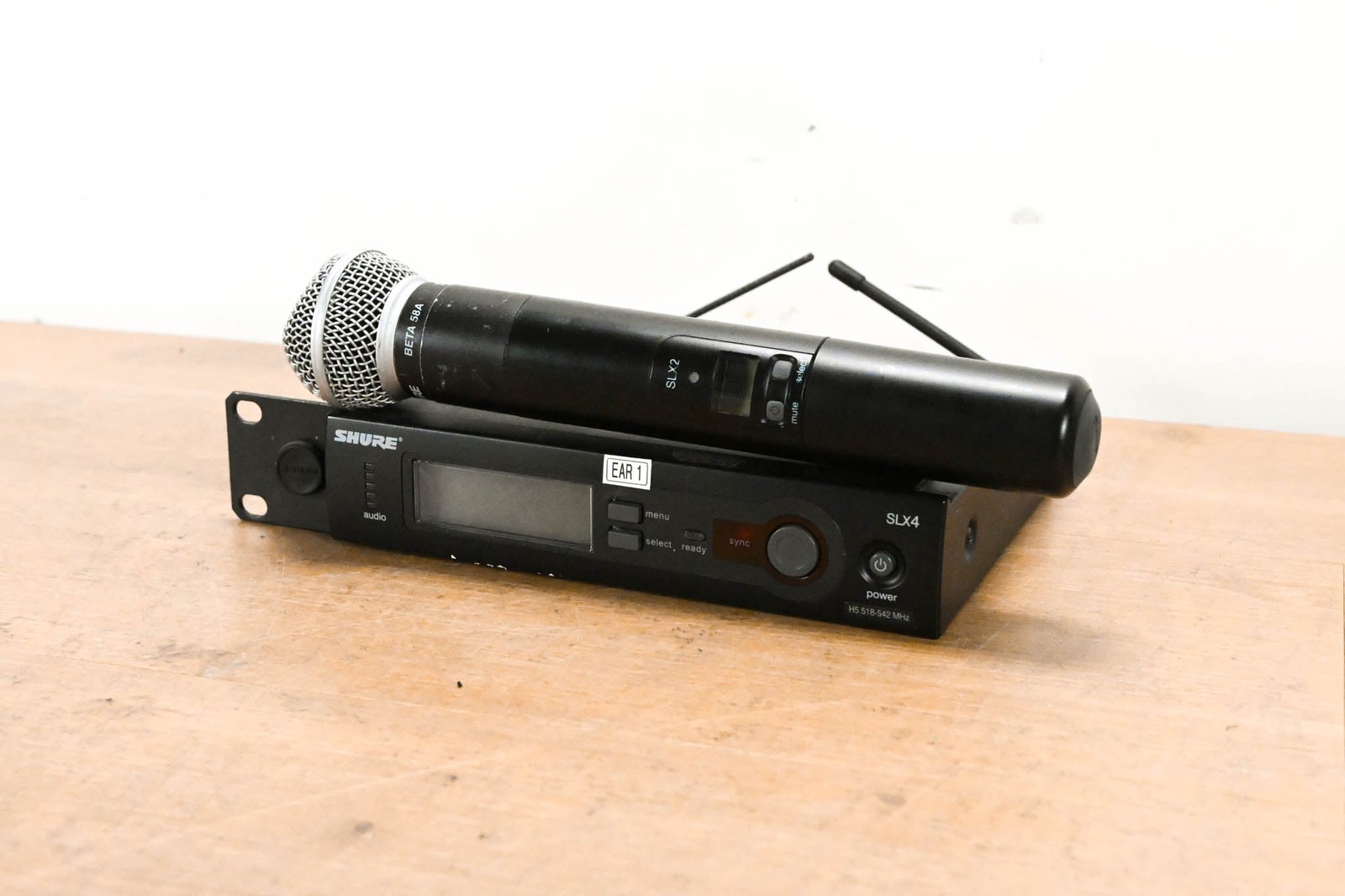 Shure SLX24/BETA58A Handheld Wireless System – H5 Band (NO POWER SUPPLY) CG013EN