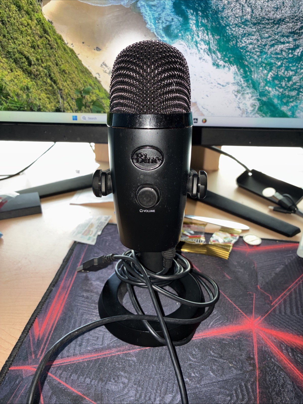Logitech Yeti nano Condenser Cardioid Microphone – Blackout