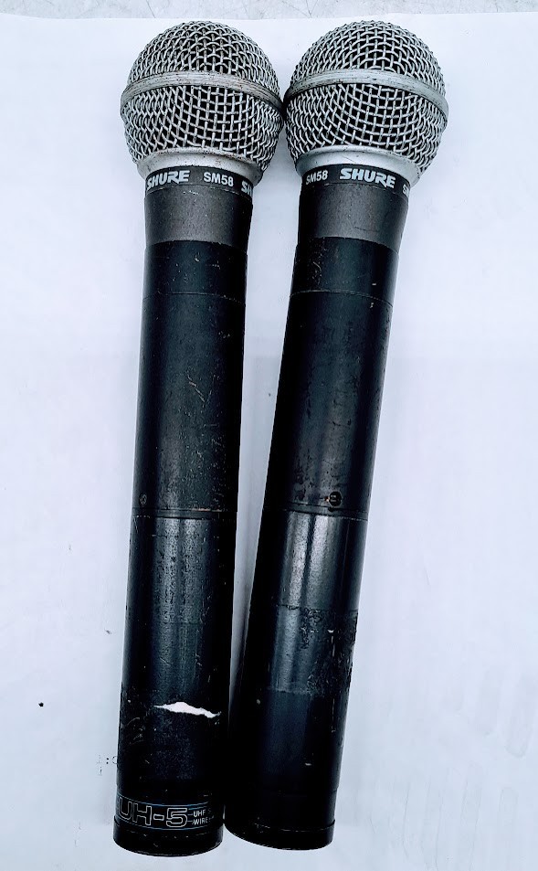 Lot of 2 Samson Handheld Wireless Microphone Model UH5 shure sm58