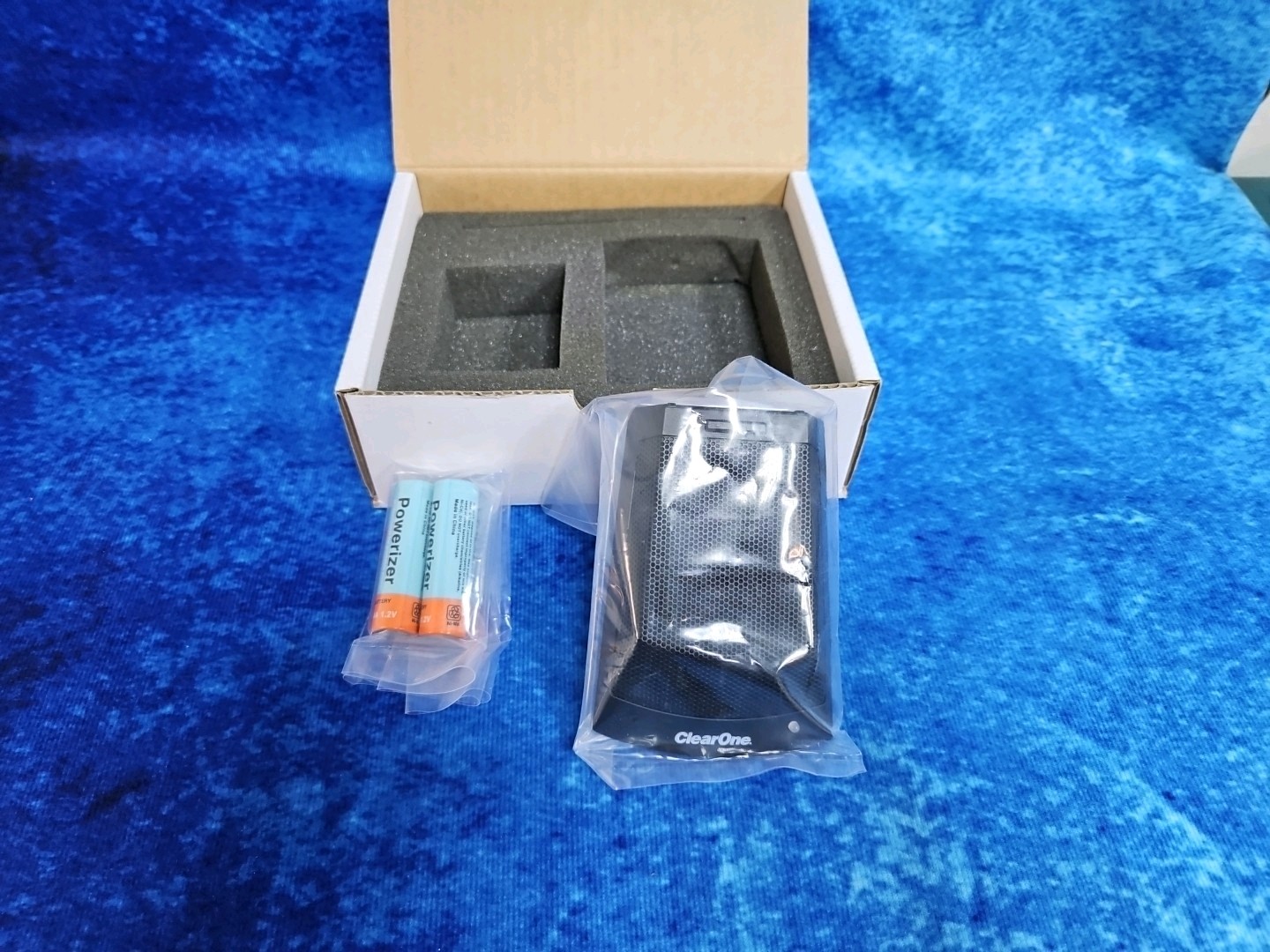 ClearOne Wireless Tabletop Cardoid Transmitter/Mic (RF 500)