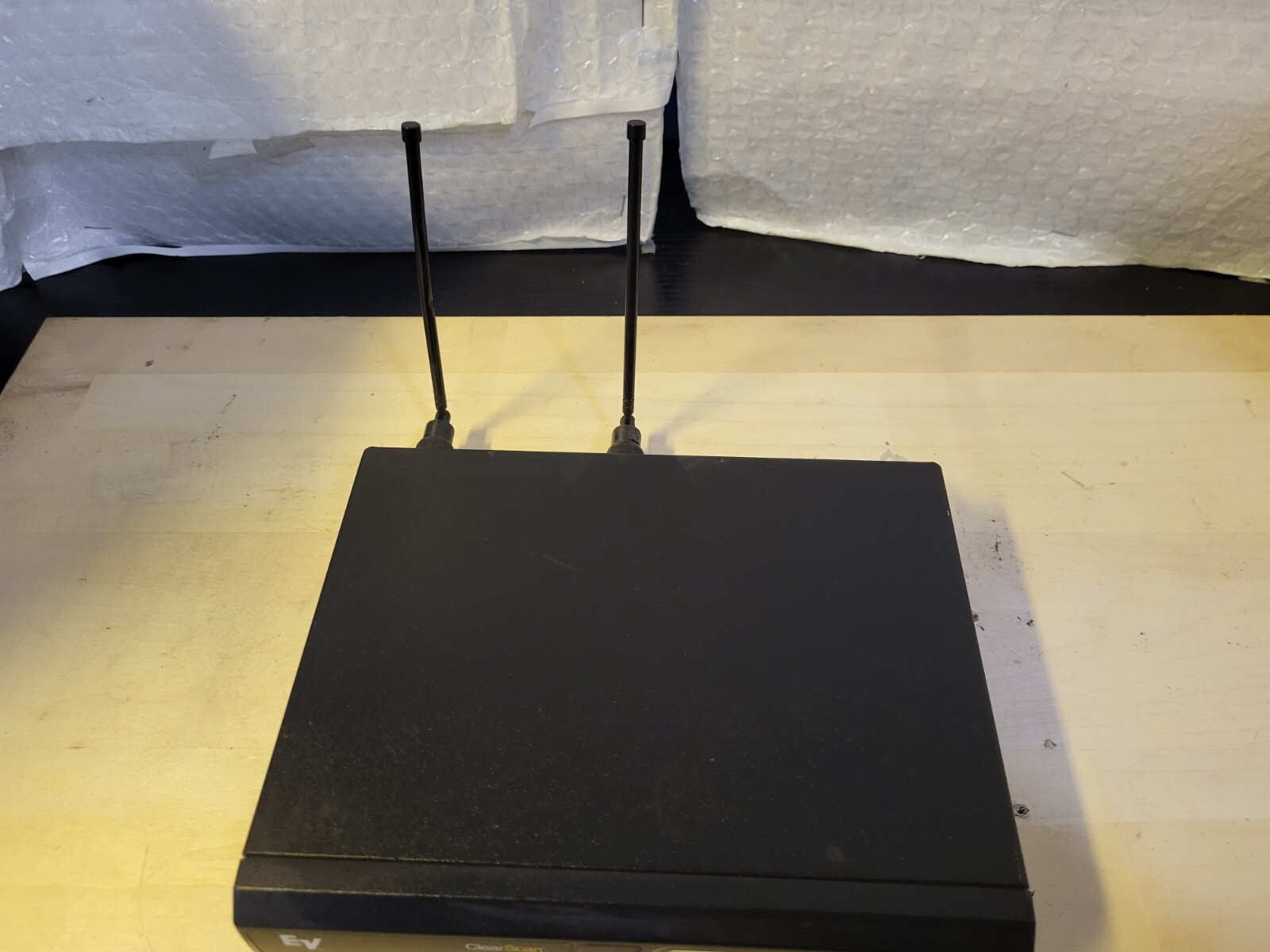 Electro-Voice RE-2 Clear Scan Wireless Band A Receiver