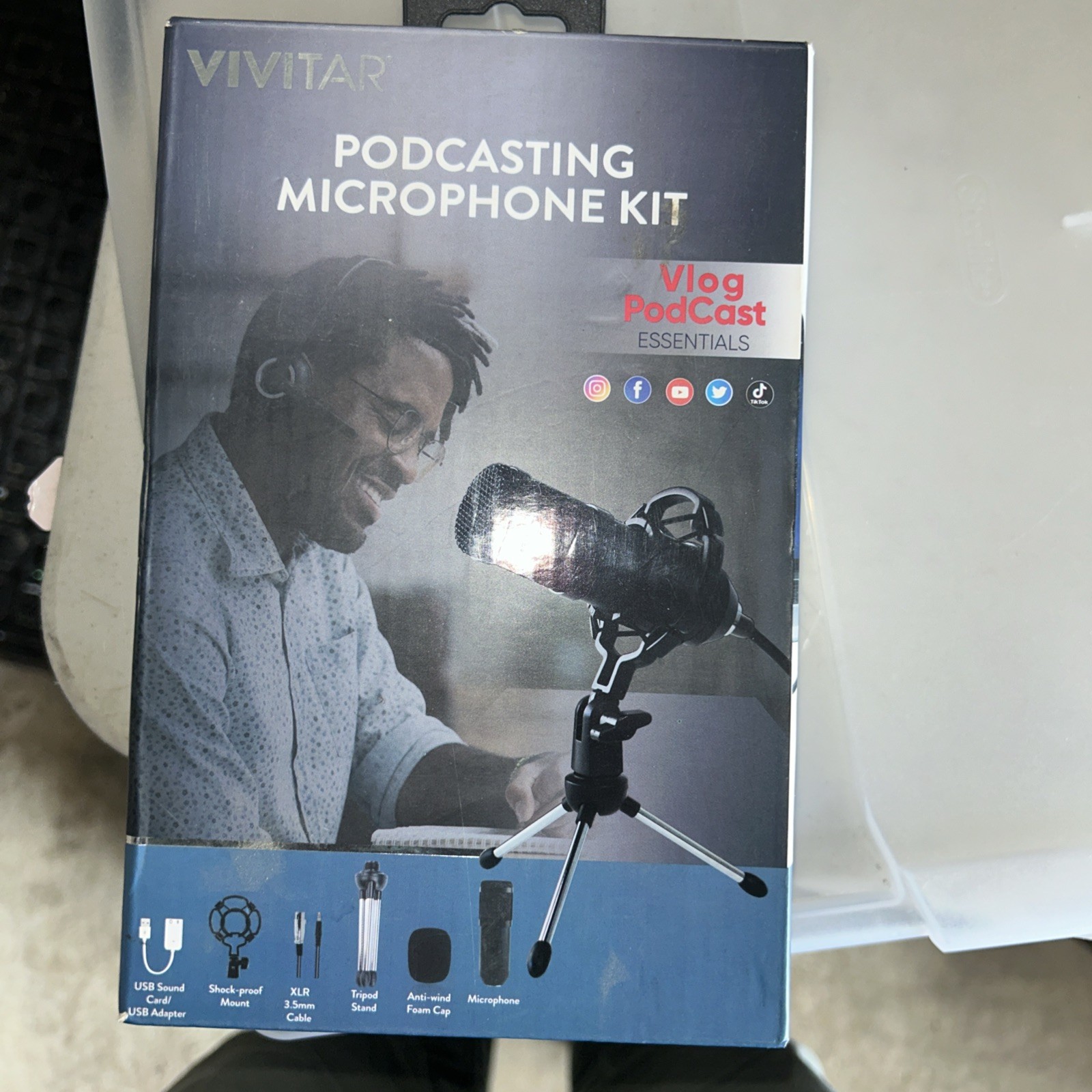 VIVITAR–PODCASTING MICROPHONE KIT