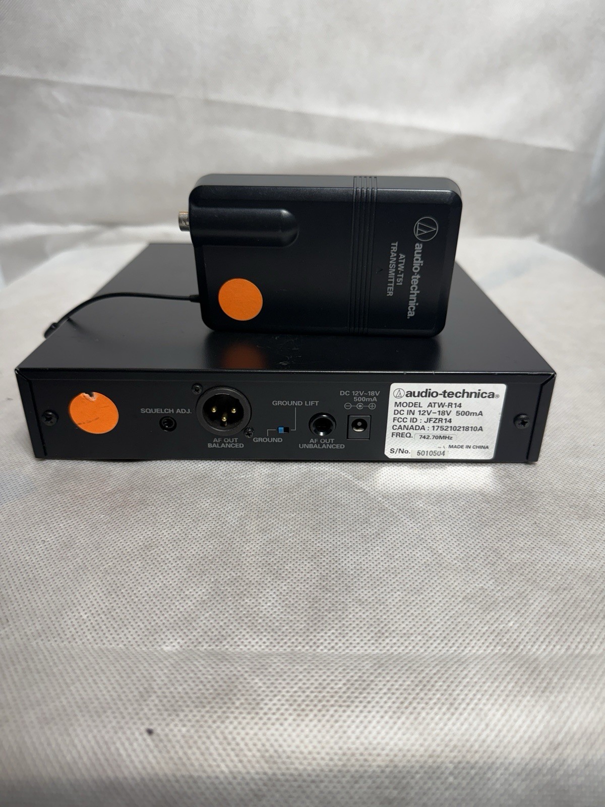 Audio Technica ATW-R14 UHF Diversity Receiver & ATW-T51 Transmitter 742.700 Freq
