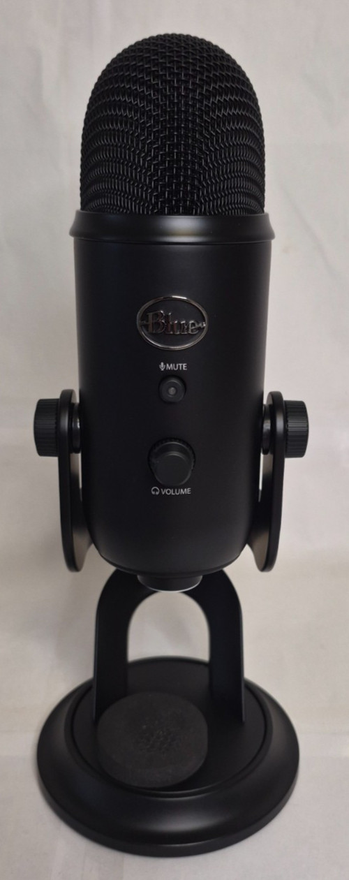 Blue Yeti Premium Multi-Pattern USB Microphone Unused
