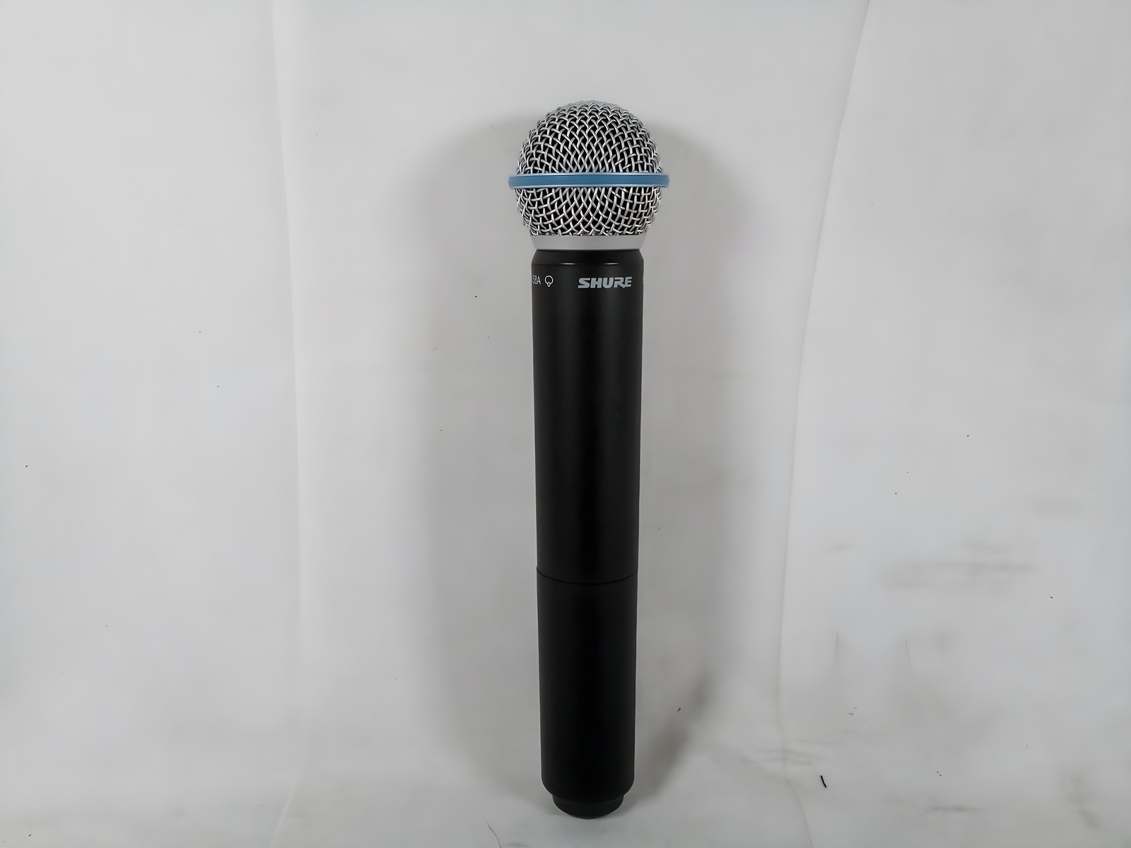 Shure Beta 58A Wireless Handheld Microphone Transmitter