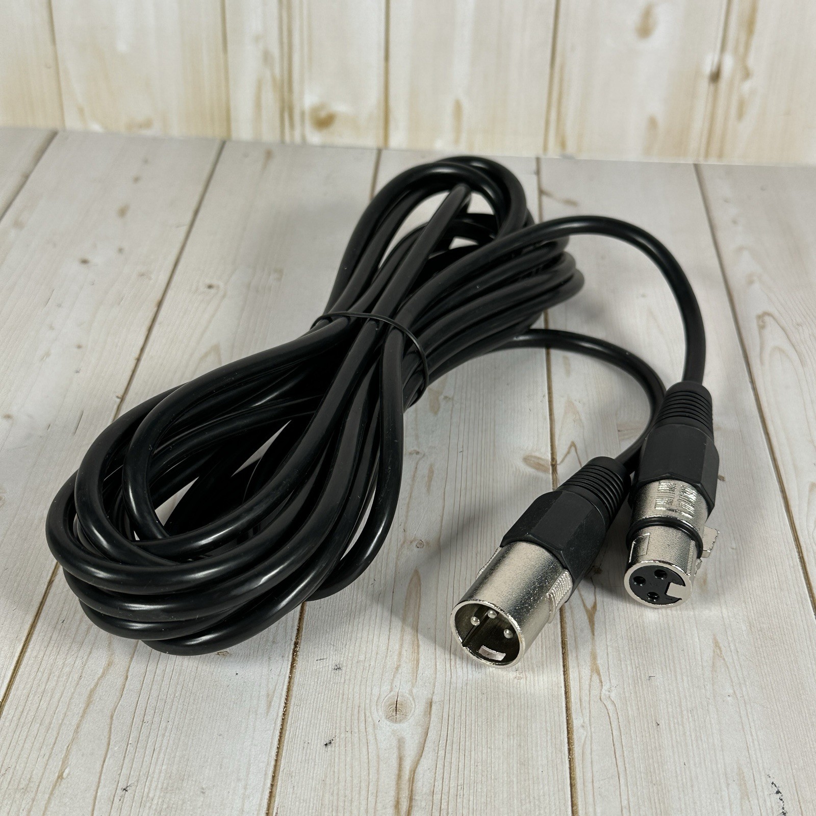 Black Handheld Dynamic Microphone Wired Professional High Quality 16 Foot Cable
