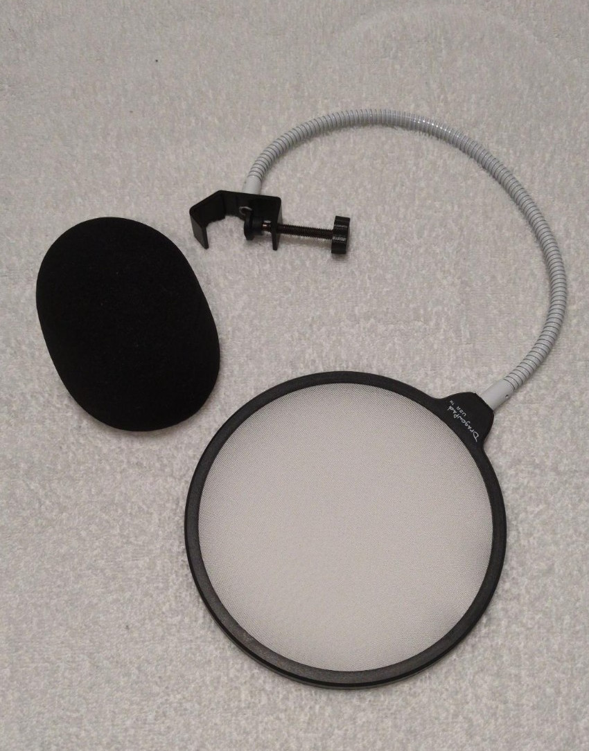Blue Yeti X BUNDLE- $234 value – Rode Stand + pop filter – Excellent Condition