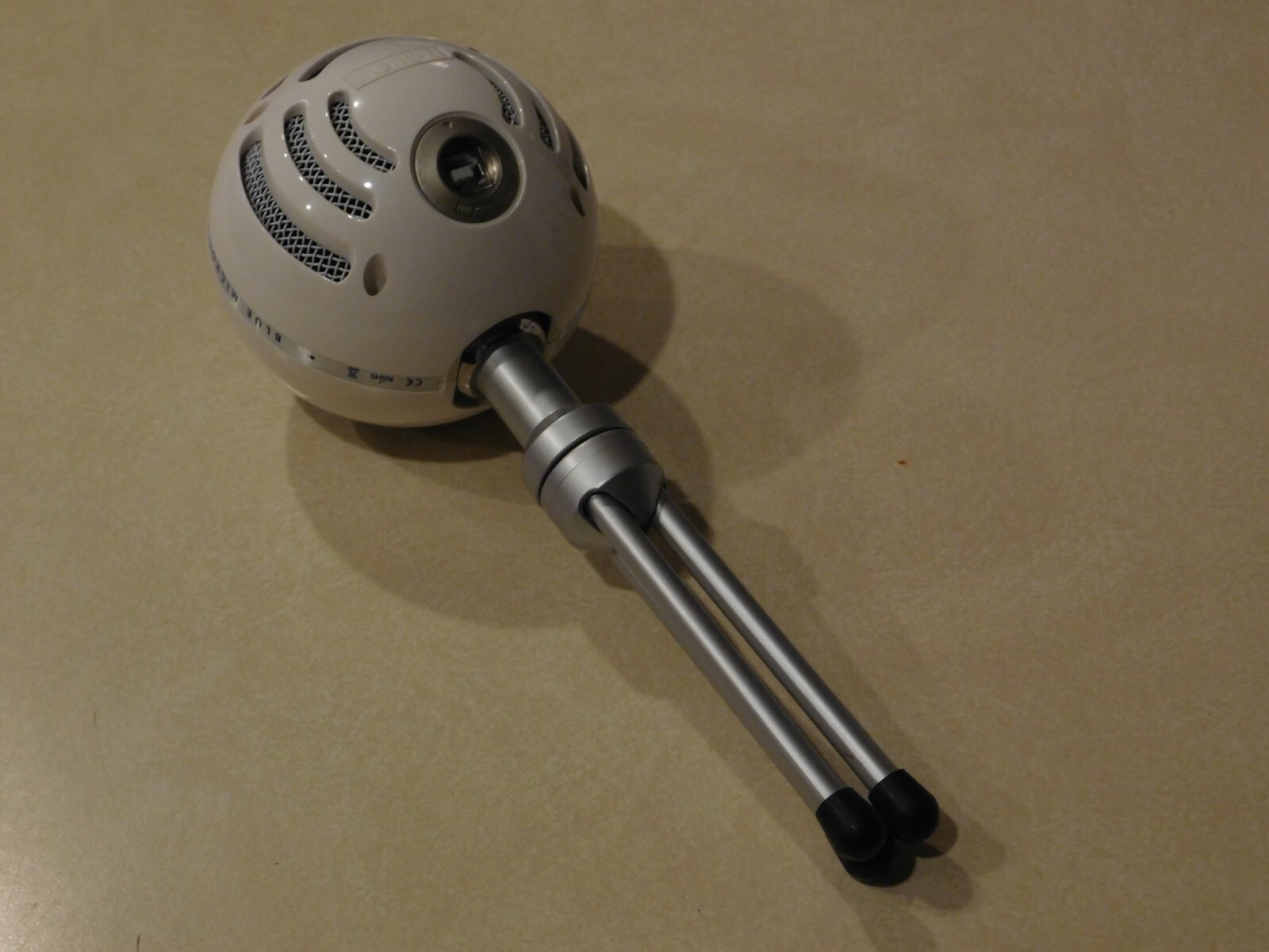 Blue Microphone Snowball Condenser Microphone + Stand – Free Fast Shipping