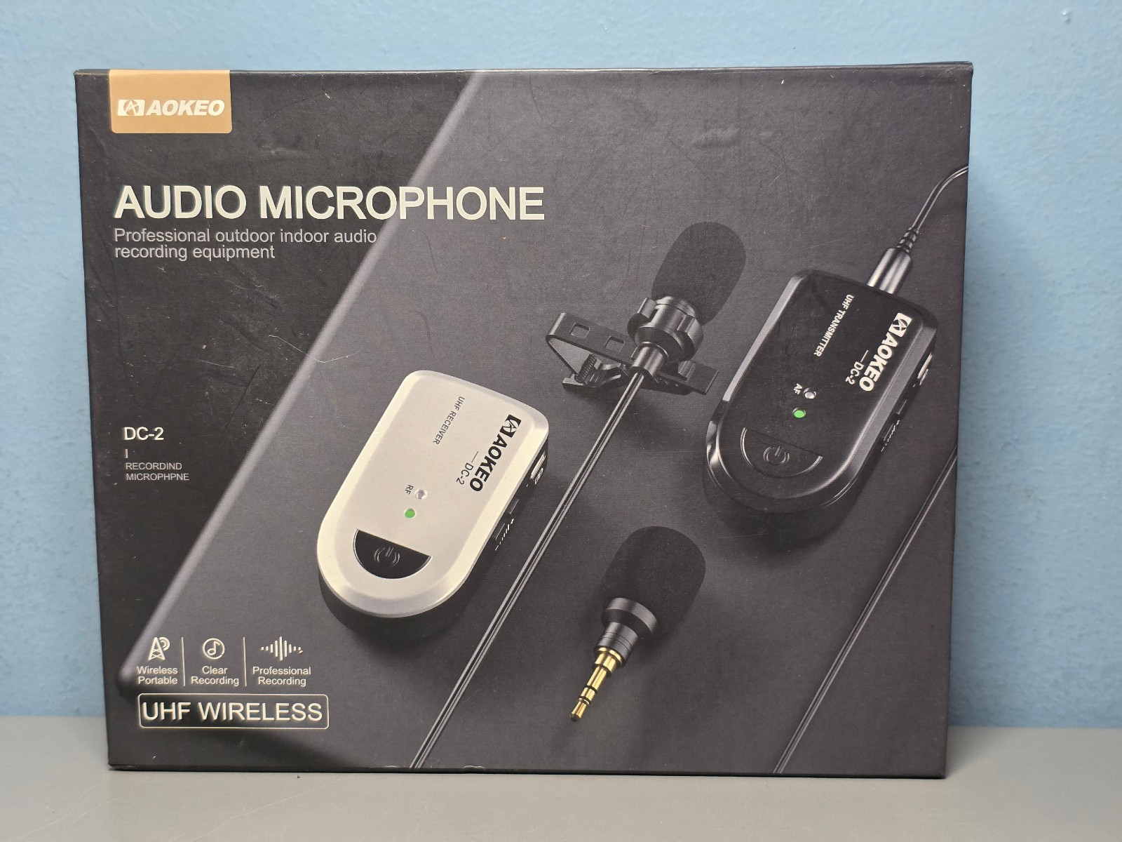 Aokeo Audio Microphone Professional Lavalier Audio Recording Equipment -READ AD-