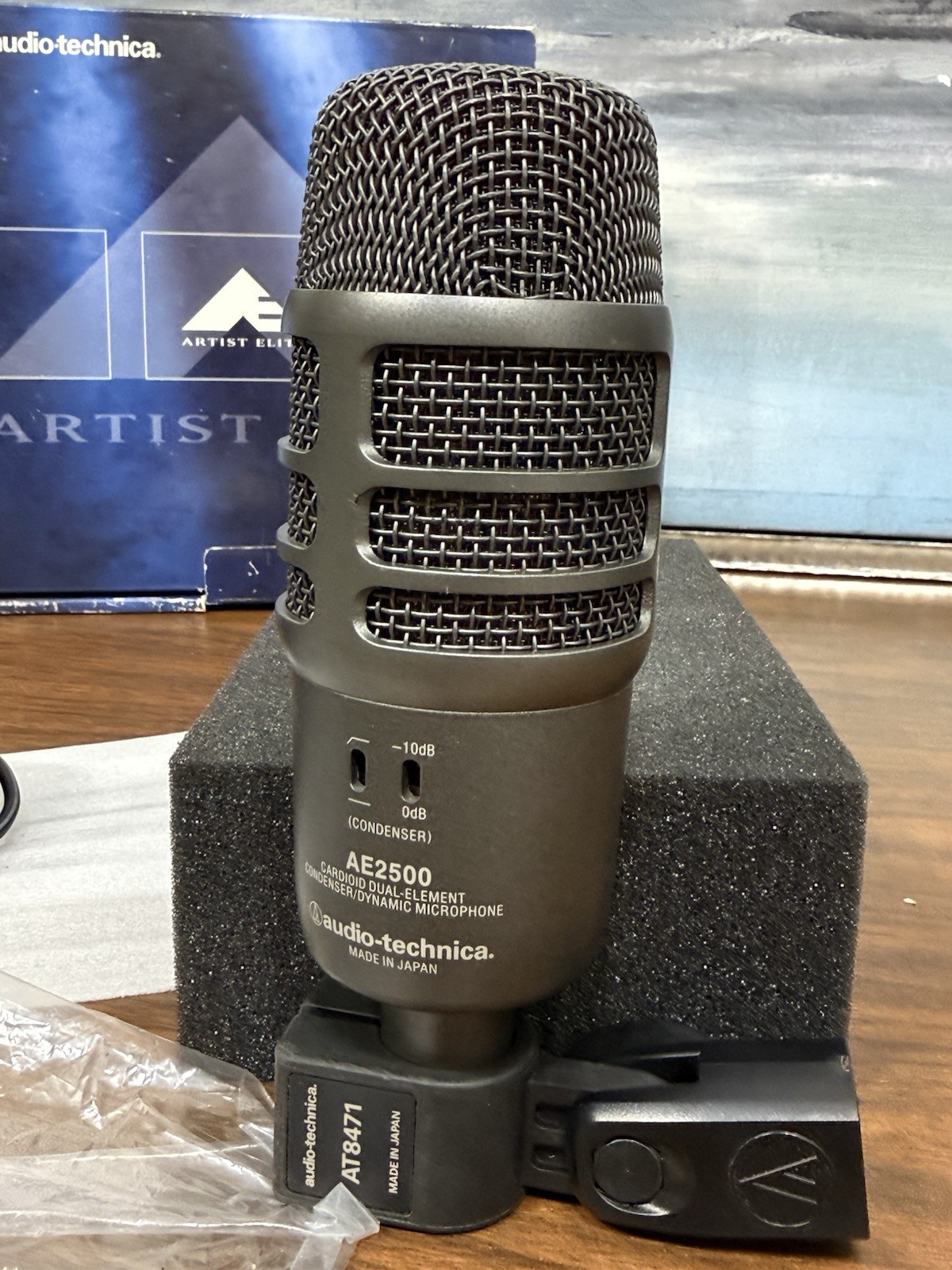 Audio-Technica AE2500 Cardioid condenser and dynamic dual-element. Bass Drum Mic