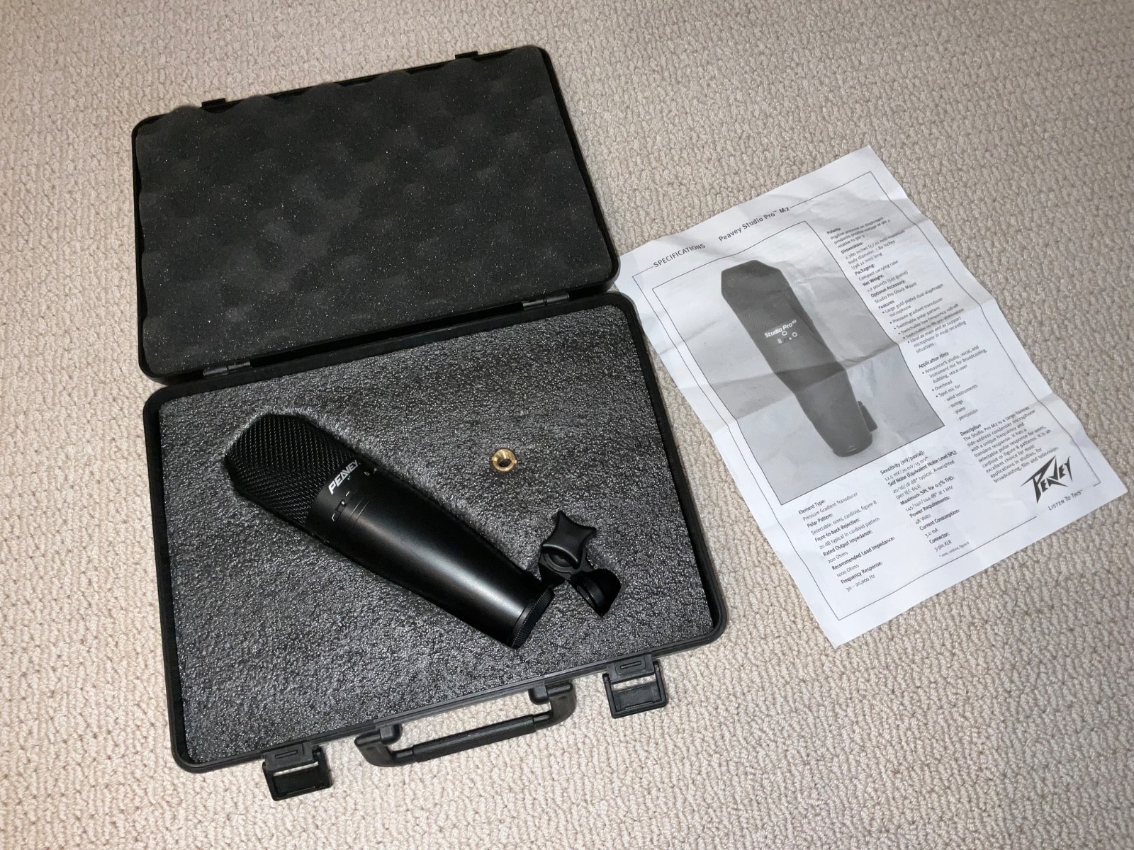 Peavey Studio Pro® M2 Large Format Condenser Mic /Selectable Polar Response