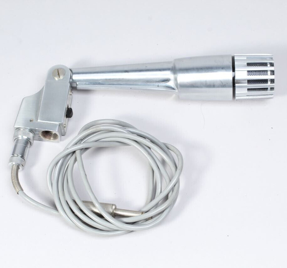REALISTIC 35-916 DYNAMIC MICROPHONE W CORD PODIUM MIC CLEAN TESTED WORKING