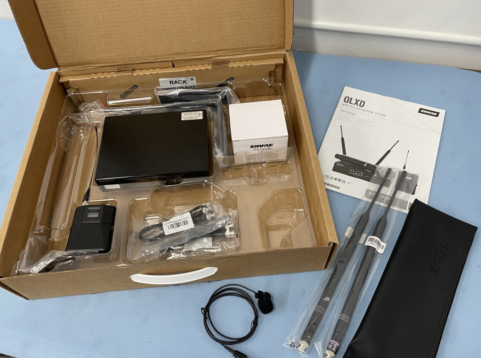 Shure QLX-D QLXD Wireless Microphone System – Lavalier Lapel and 174-216 MHz V50