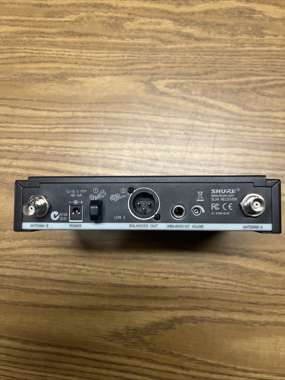 Shure SLX4 H5 518-542MHz Wireless Microphone Diversity Receiver