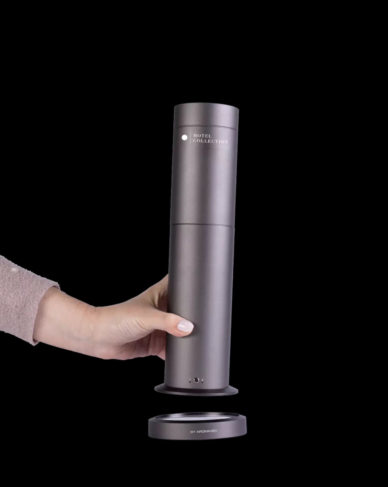 Studio Wireless Pro Scent Diffuser champagne Used Less Than One Month