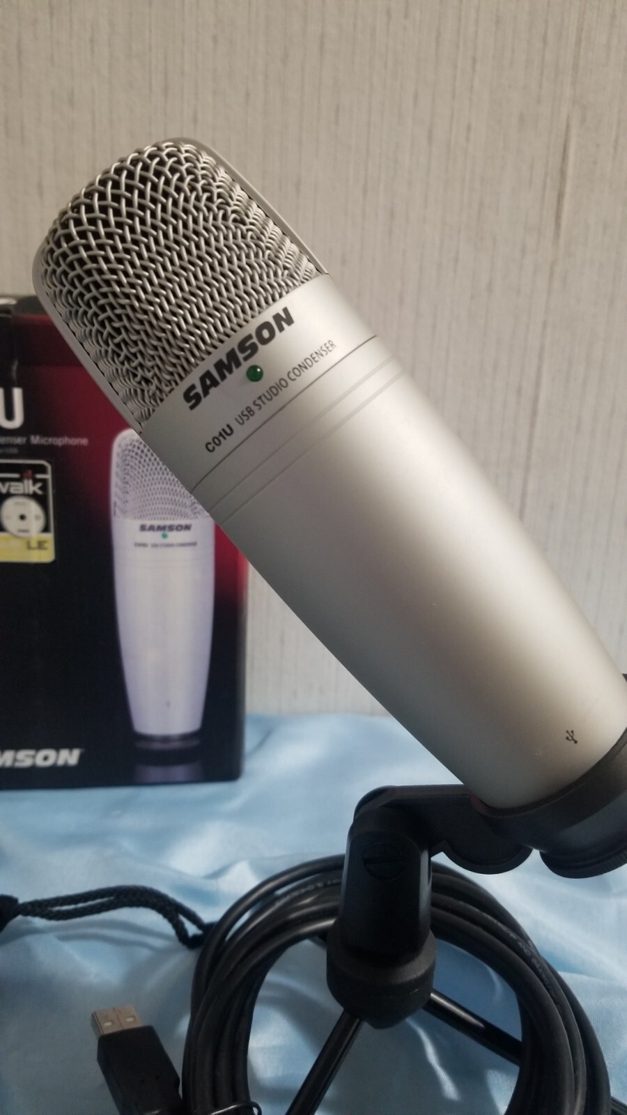 Samson C01U USB Studio Condenser Microphone