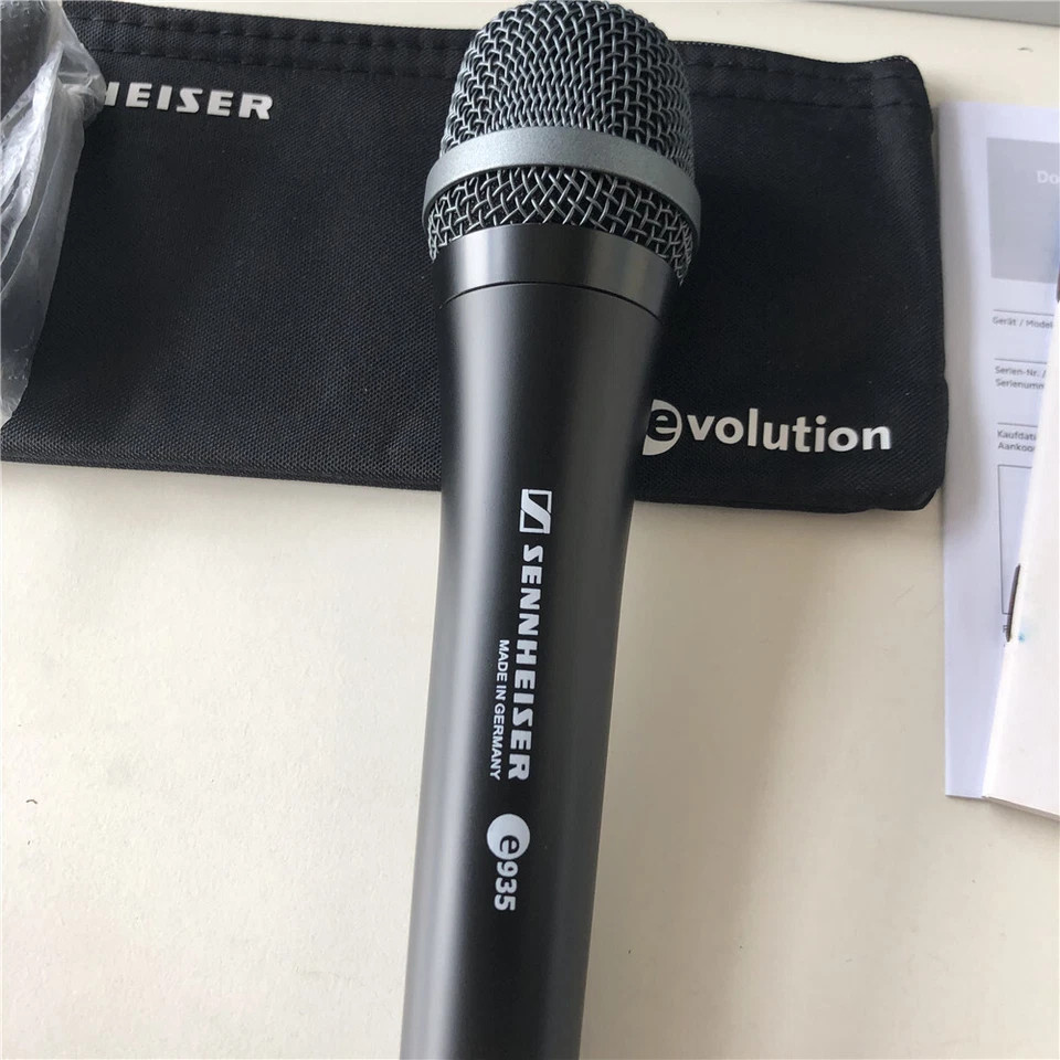 Vocal E935 Dynamic Wired Professional Microphone – Early Box Version OPEN BOX
