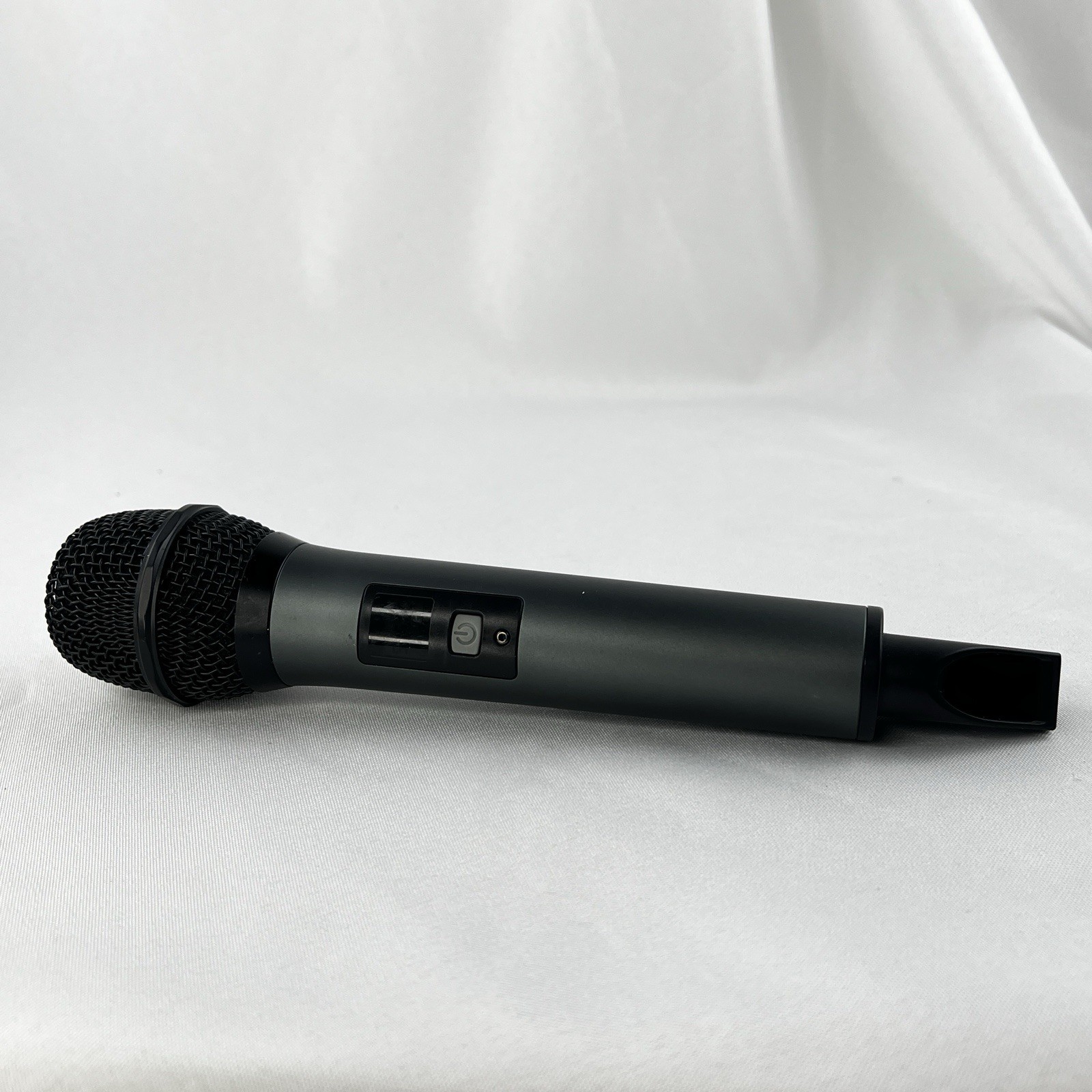 FIFINE WIRELESS HANDHELD Microphone (Model 035/035B)￼Battery Operated-Mic Only