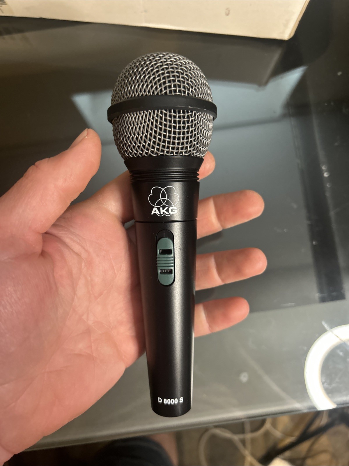 AKG D 8000 S MICROPHONE