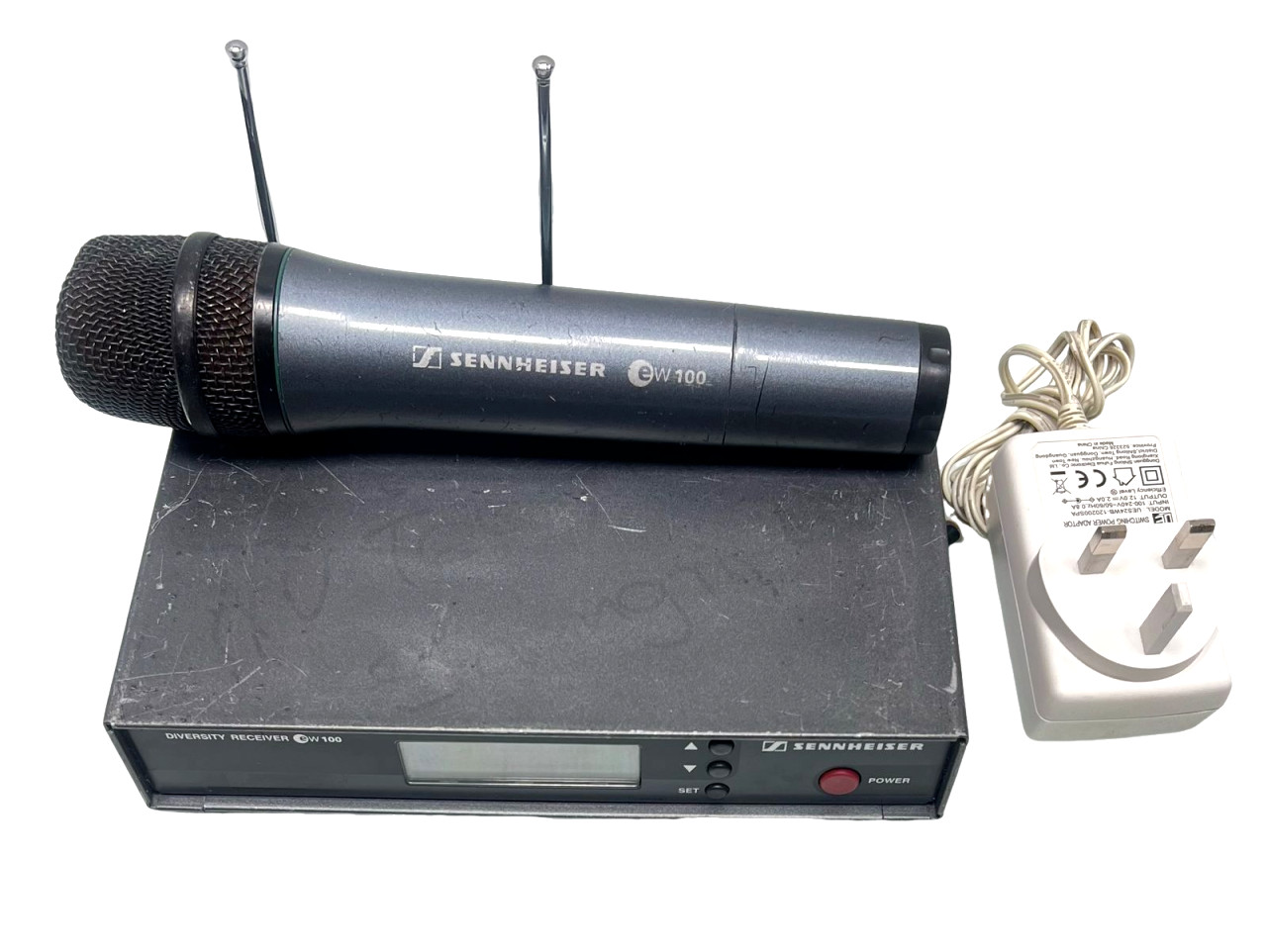 Sennheiser Diversity Receiver EM 100 Handheld Transmitter SKM100 838,000-870,000