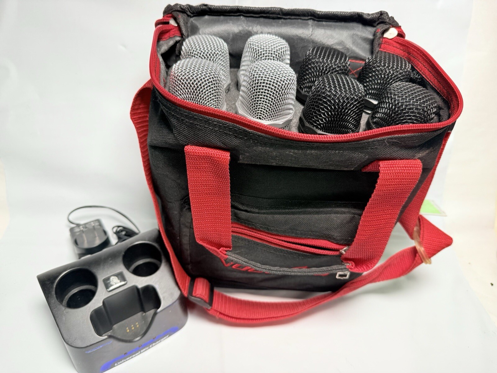 VocoPro Professional Battery-Powered Wireless Microphones – Lot Of 8