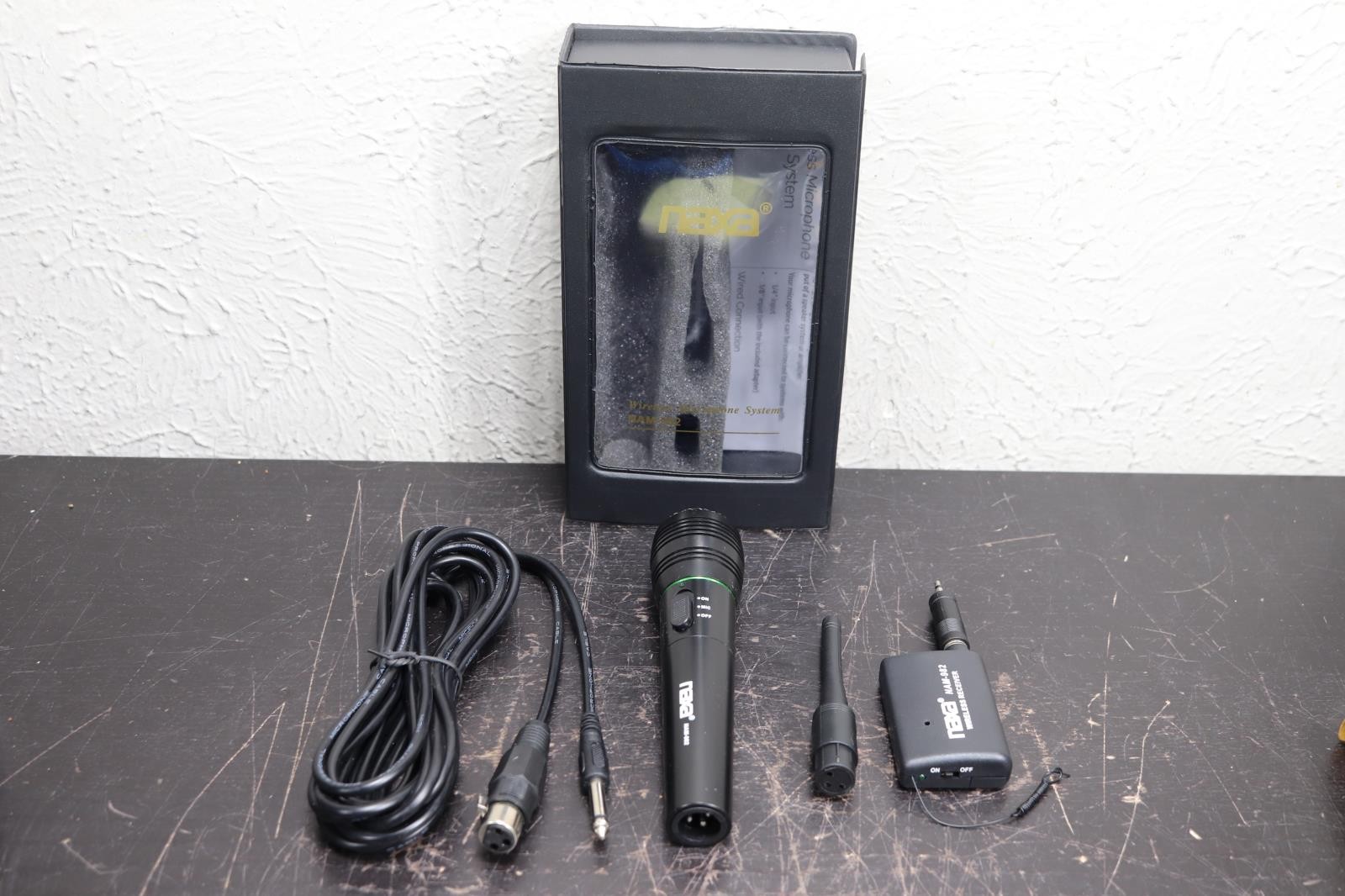 Naxa NAM-982 Wireless Dynamic Microphone System W/ Reciever Tested Work