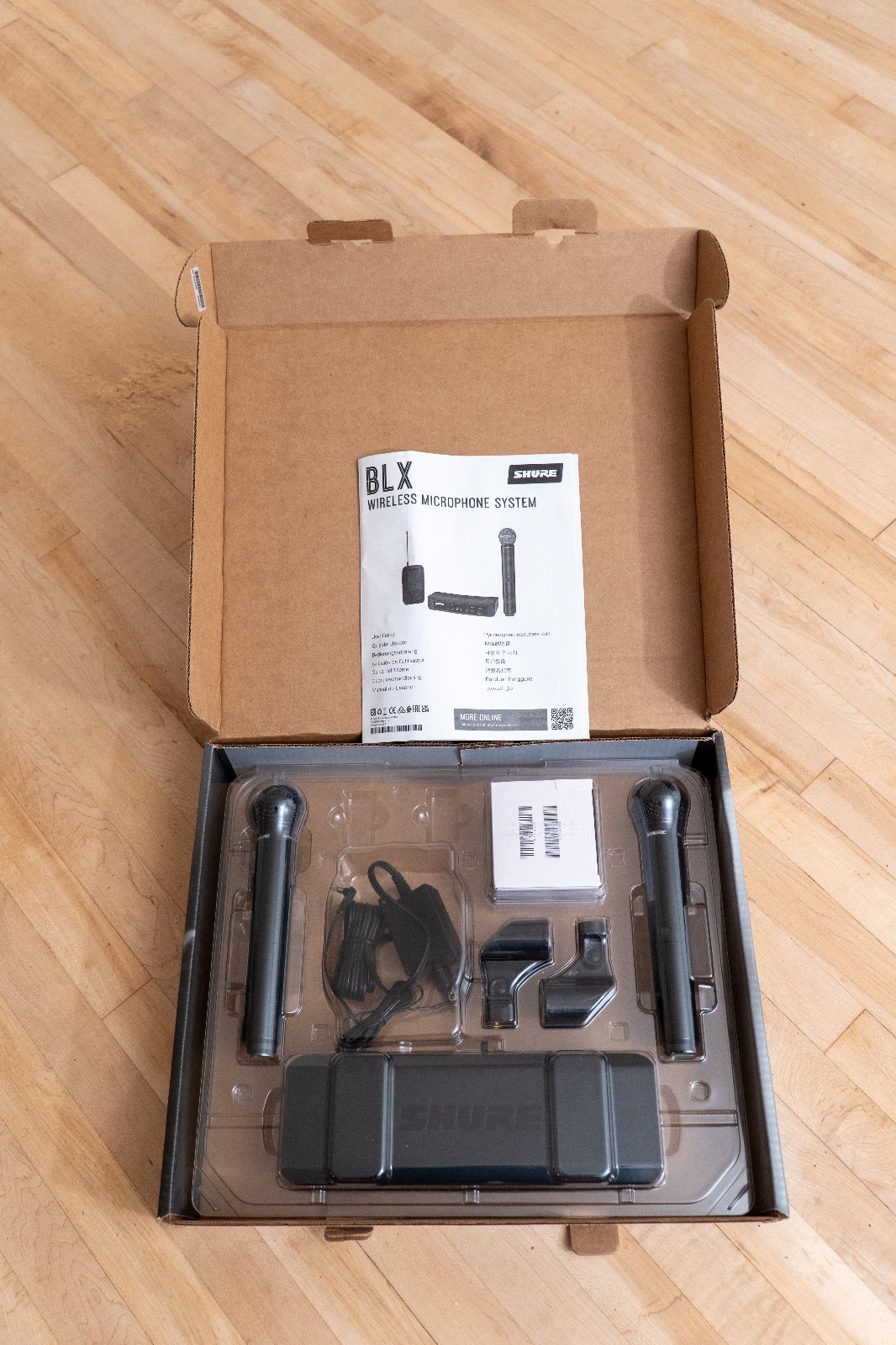 Shure BLX288/SM58 Wireless Dual Handheld System – H9 Band W/ 2 Microphones