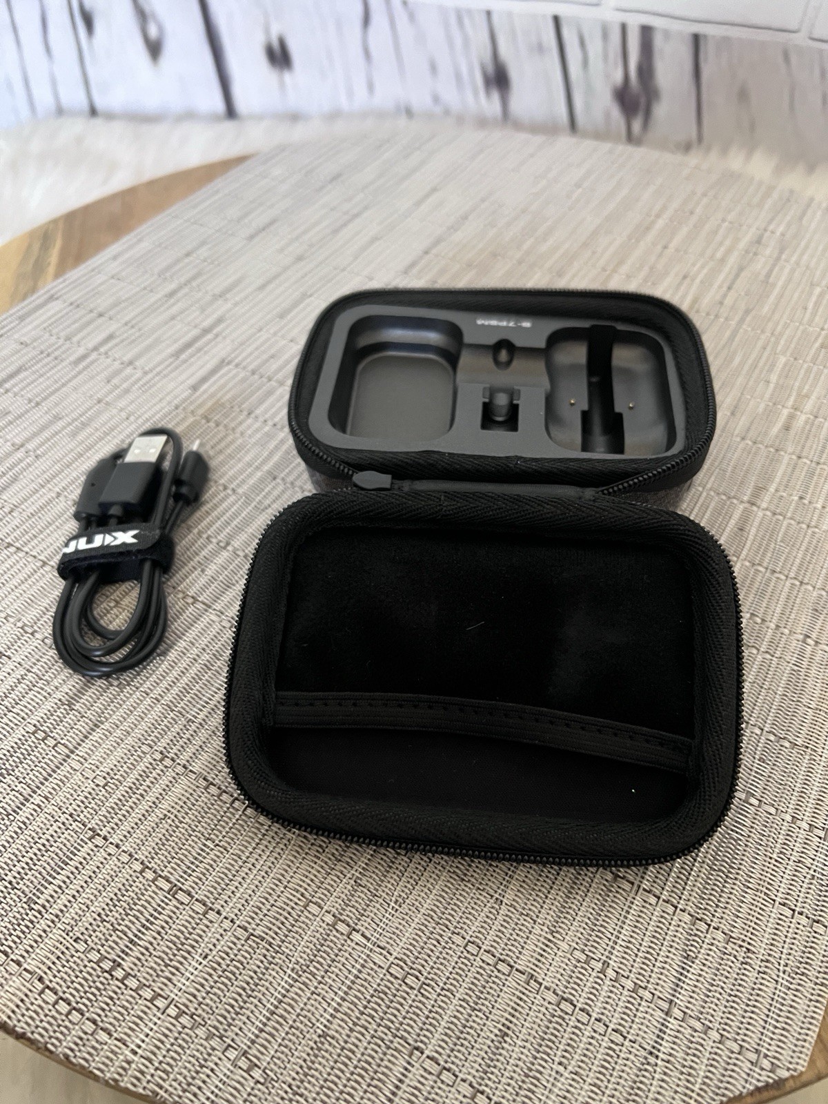 NUX B-7PSM 5.8GHz In Ear Wireless Charging Case ONLY