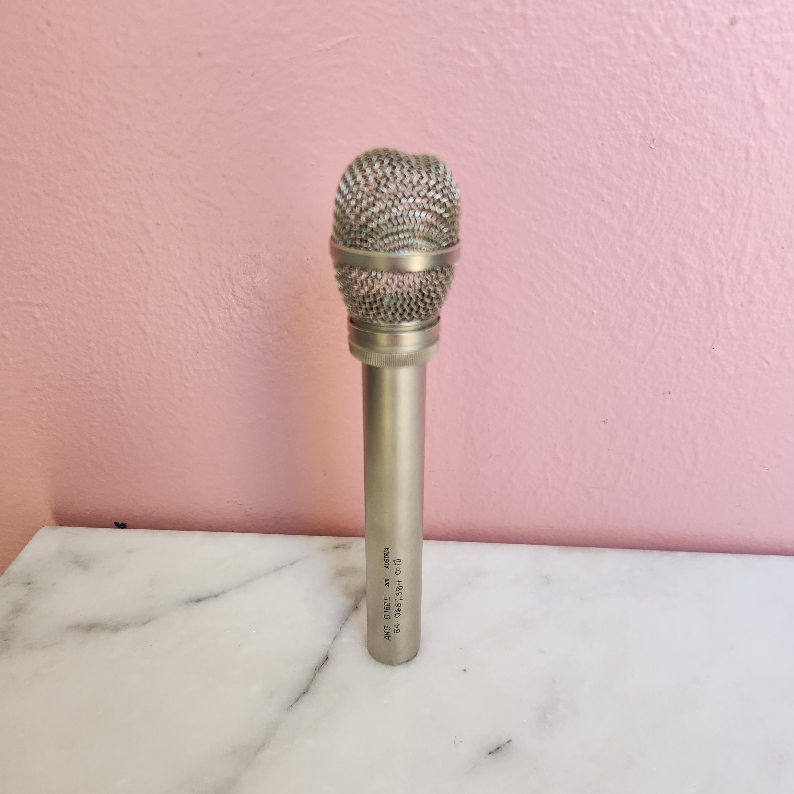 AKG D160E Vintage Dynamic Microphone Made in Austria XLR – Tested Works Great