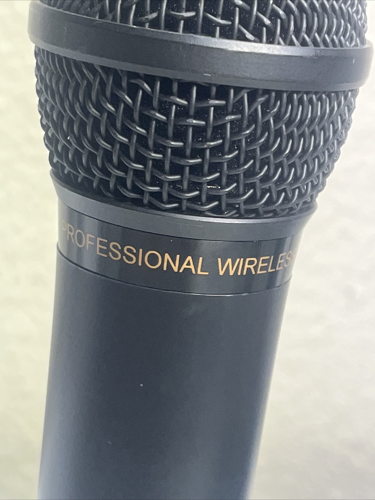 Audio 2000s AWX611 Professional Wireless Stereo Microphone (Read Condition)