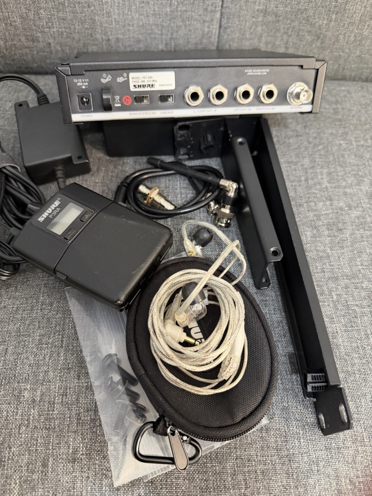 Shure P3TRA215CL PSM300 Wireless Stereo Personal Monitor System