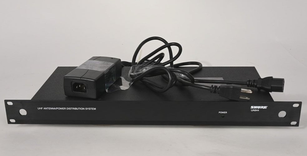 SHURE UA844SWB 470-952 MHz UHF ANTENNA/POWER DISTRIBUTION SYSTEM AND POWER CABLE