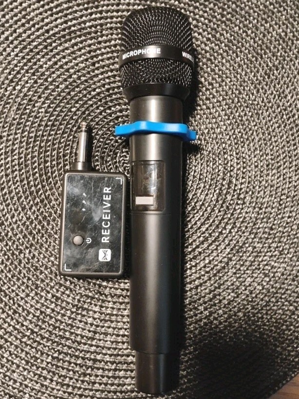 Wireless Microphones, Wireless Microphone with One-to-One Chip Conn… Fast Ship