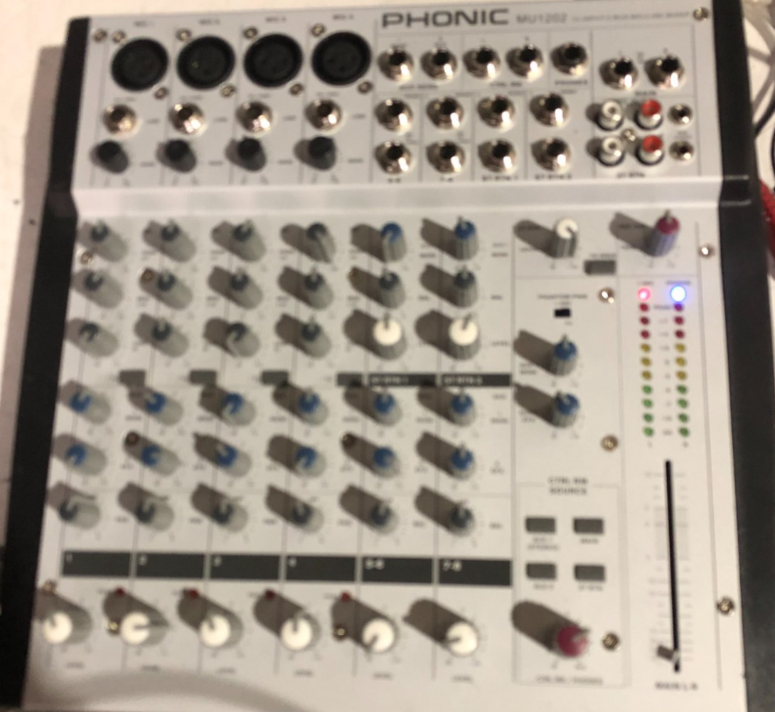 Shure SLX 4 Wireless Systems – Audio Technica ATR2100x-USB Microphone Mixer Lot