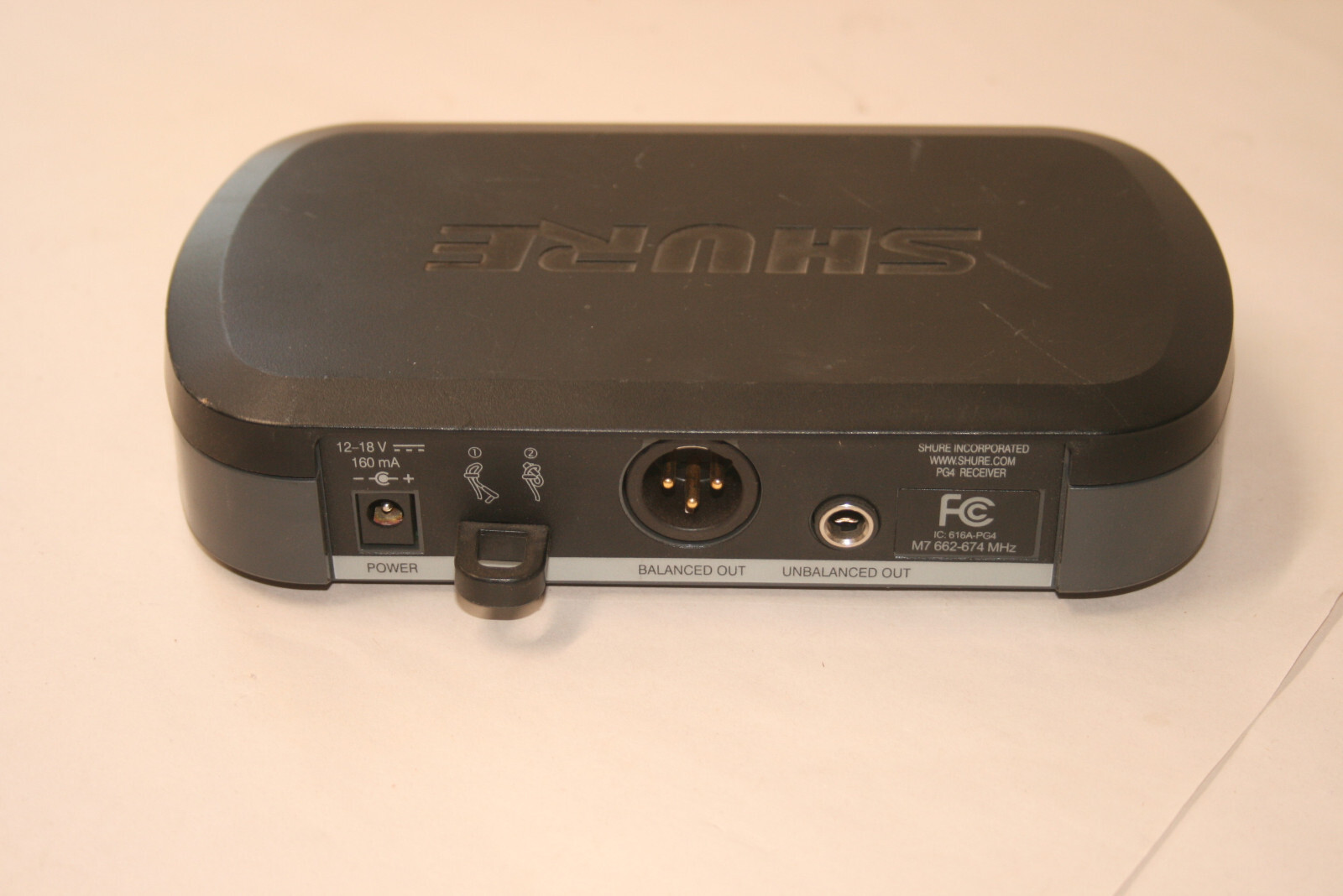 Shure PG4 Headset Wireless Microphone / Guitar System Receiver 622-674Mhz