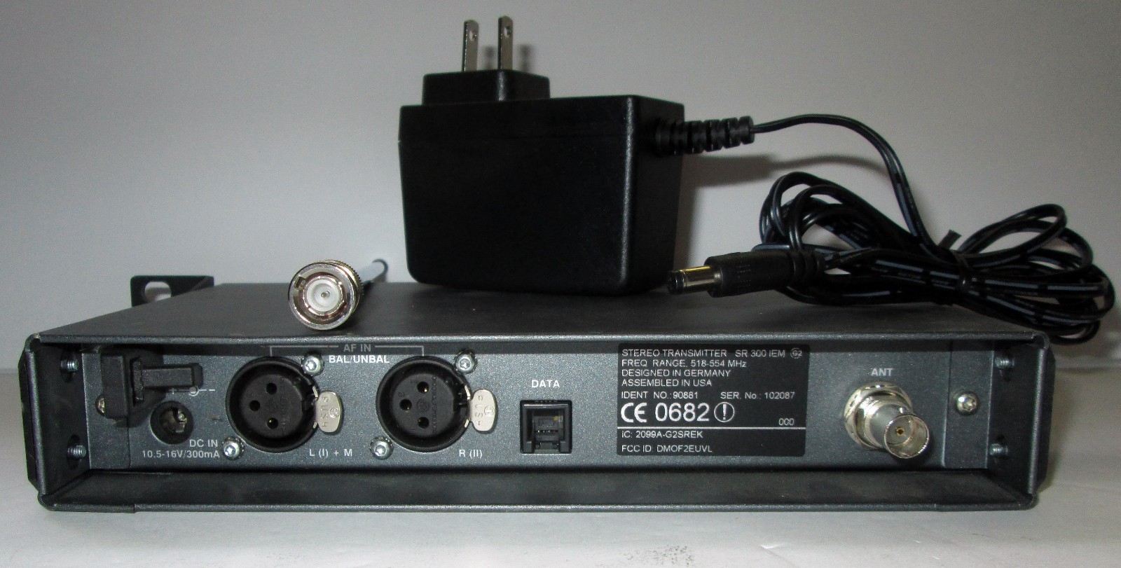 SENNHEISER SR 300 G2 A Band 518-554 MHz IEM Wireless Transmitter