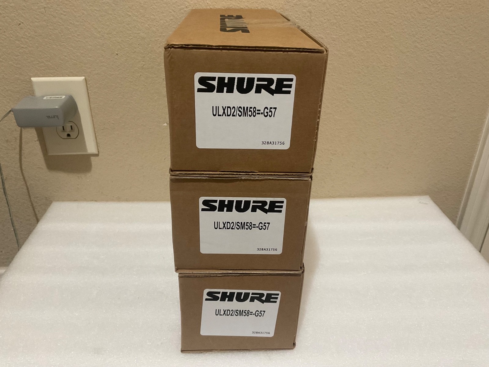 Shure ULXD2/SM58-G57-RST ULX-D Handheld Microphone Transmitter with SM58 Capsule