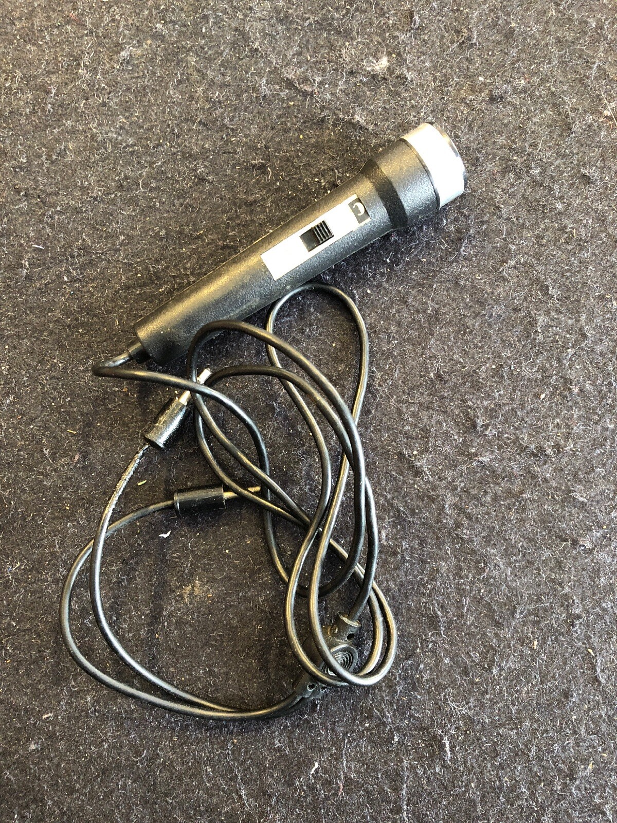 Used Microphone Wired Dynamic Mic W/ 3.5mm & 2.5mm Unbalanced Jacks For Parts