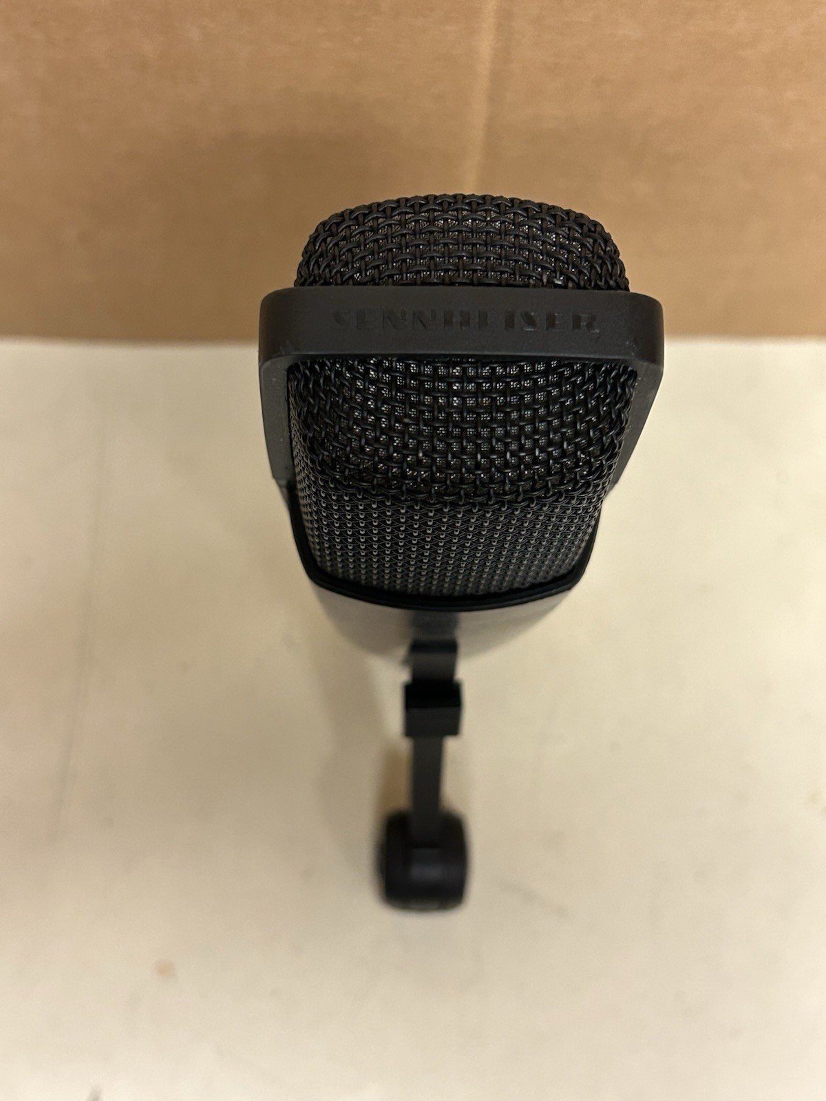 Sennheiser MD 421 II Wired Dynamic Microphone XLR 3-Pin w/ Case, Black