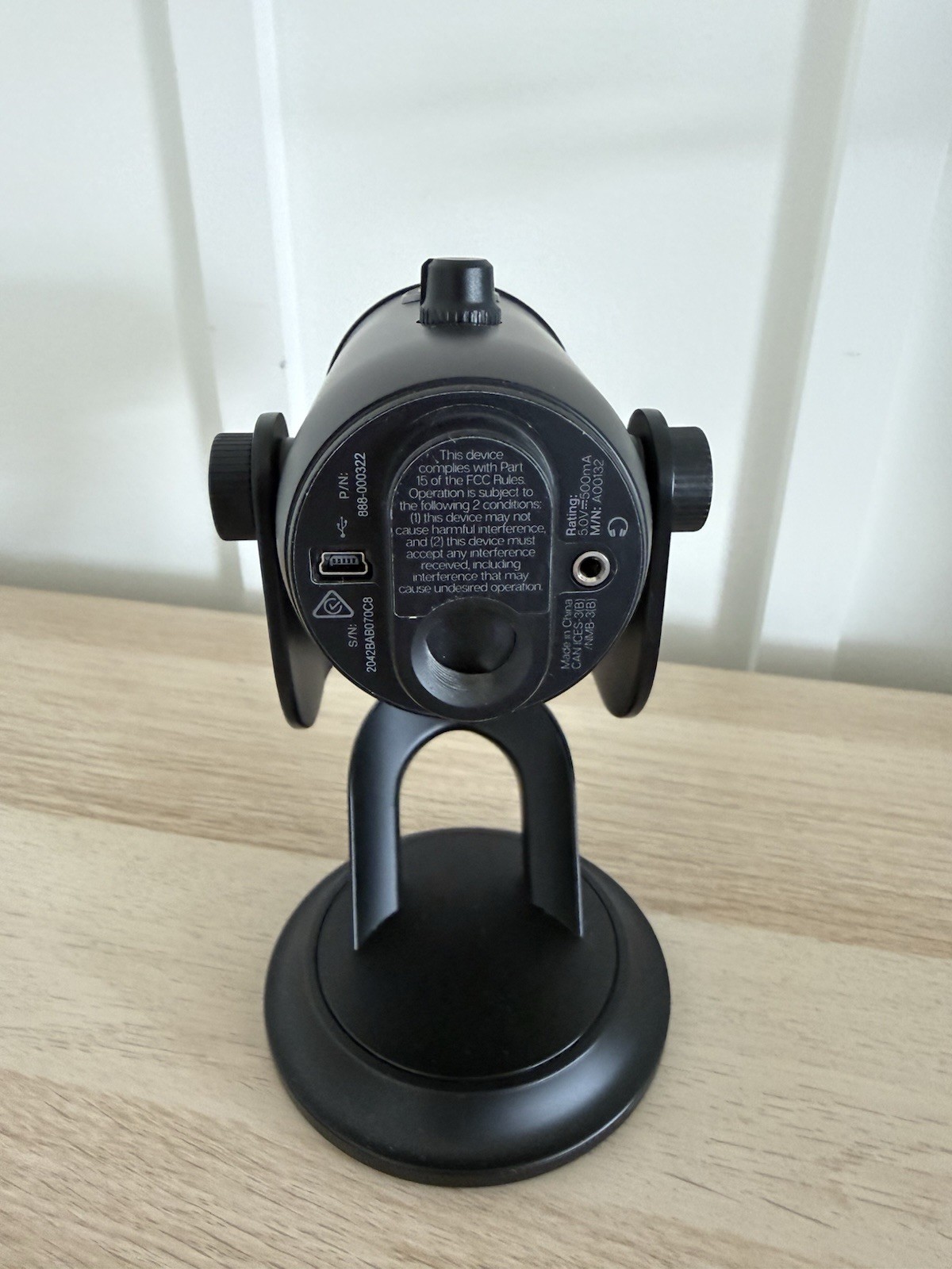 Logitech For Creators Blue Yeti USB Type-A Microphone Multi-Pattern Blackout