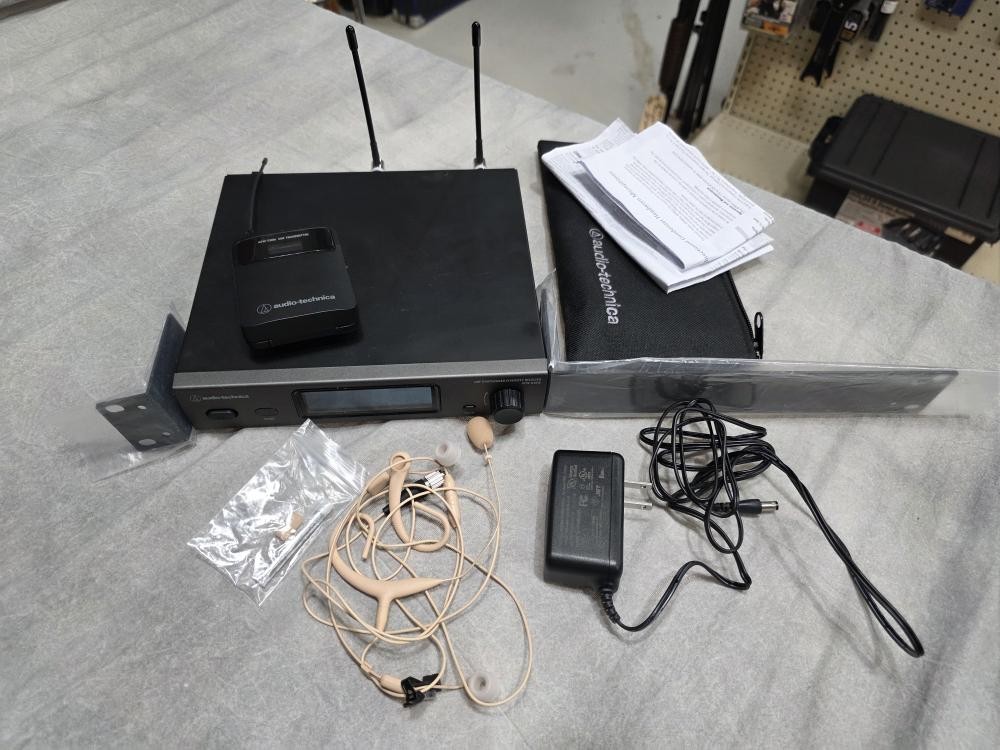 AUDIO-TECHNICA ATW-R3210EE1 AND ATW-T3201 UHF WIRELESS SYSTEM (PIT006112)