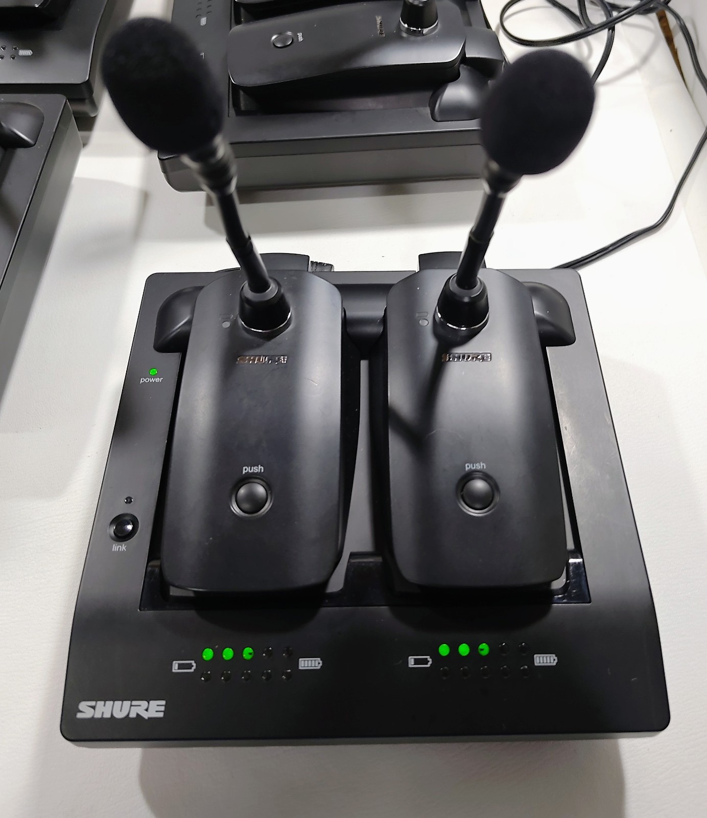 Shure MXWNCS4 4-Port Charging Station w/ x2 MXW8 Z10 Mic & Charger