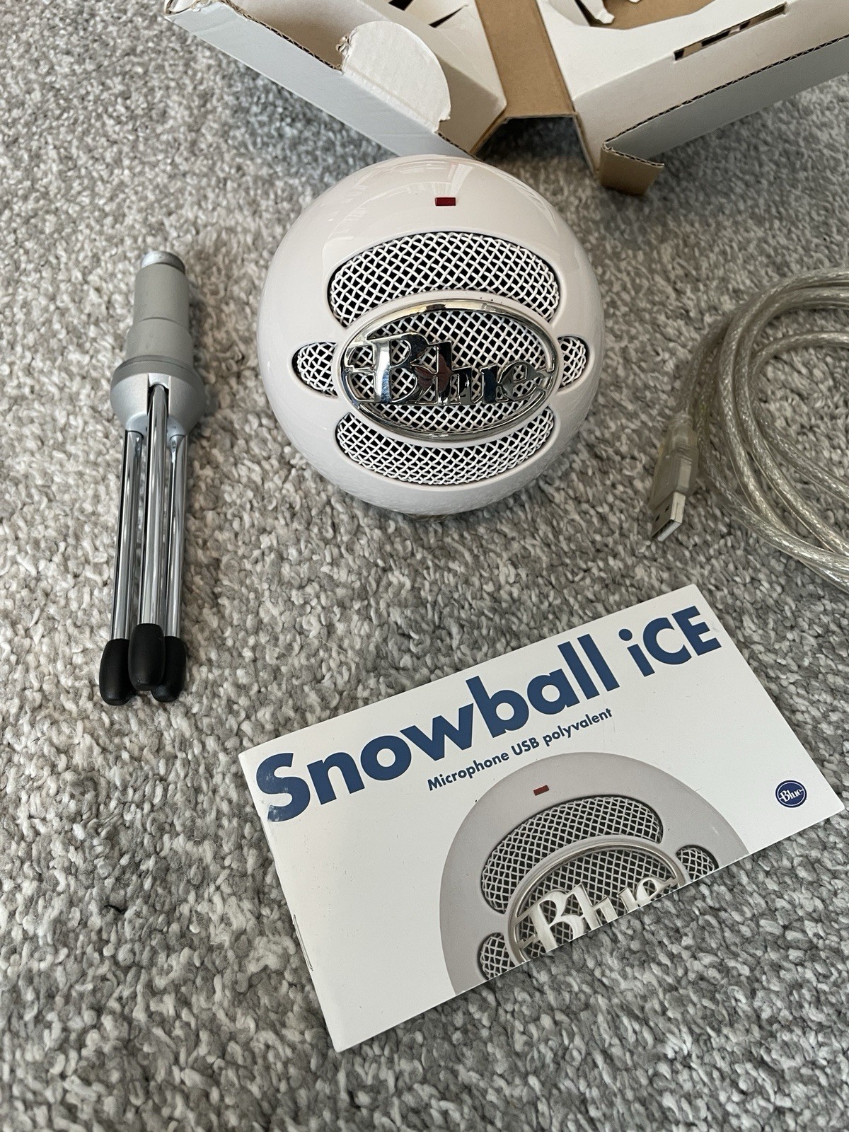 Blue MicrophonesSnowball iCE Condenser USB Microphone