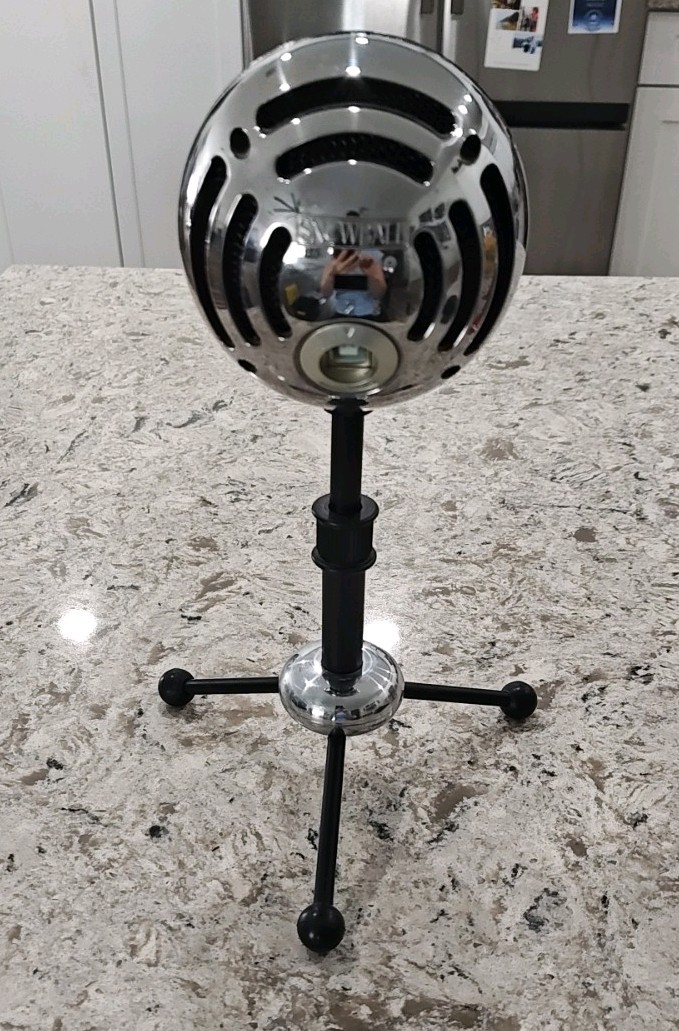 Blue Microphones Snowball USB Condenser Microphone With Cord