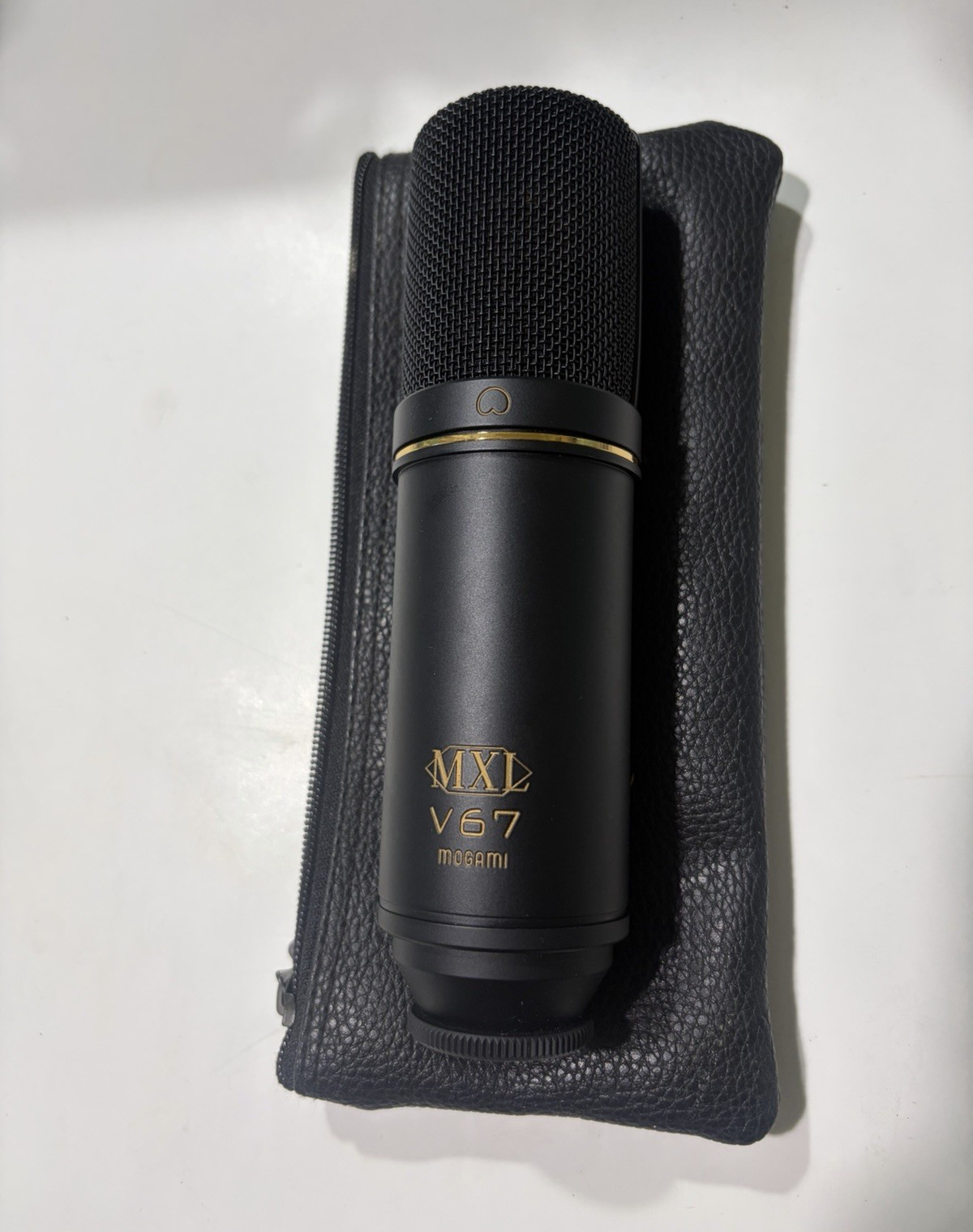MXL V67 Mogami Wired Condenser Microphone, Black, Cardioid, Includes Pouch