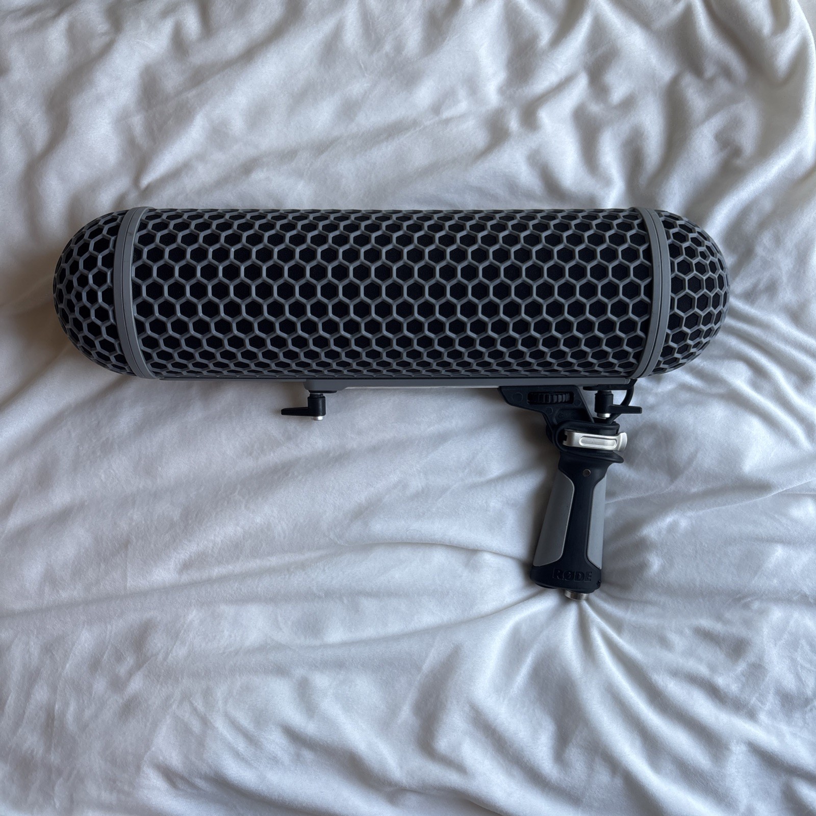 Rode Blimp Suspension Windshield System Excellent Condition