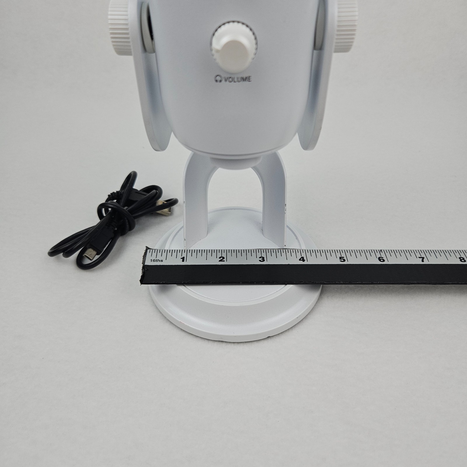 Blue Yeti USB Condenser Microphone White Pro Recording w/ Stand Gain Mute Cable